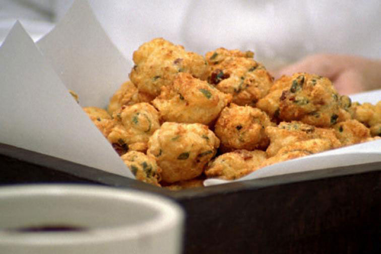 Fried Chorizo Puffs - the Perfect Appetizer for any Occasion! 1 Fried Chorizo Puffs - the Perfect Appetizer for any Occasion!