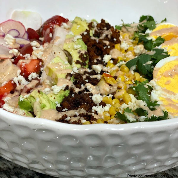 If you’re being mindful of your weight and are looking for a light salad with plenty of flavors, then this recipe for Mexican chorizo cobb salad is what you need! 