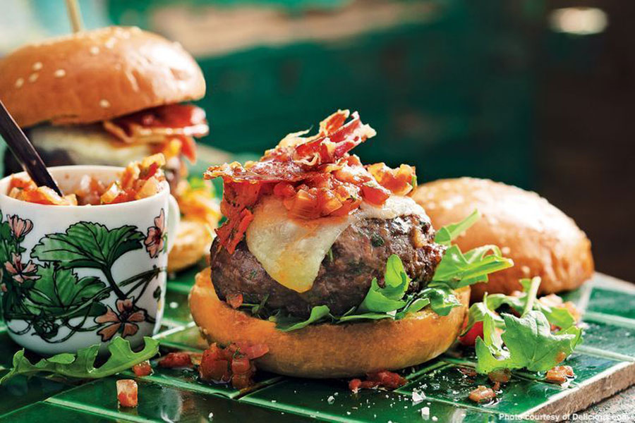 Rich in Flavor and Fullness, Try These Chorizo Burgers for Dinner!